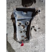 Кронштейн торсиона кабины Renault Premium DCI RH (677)