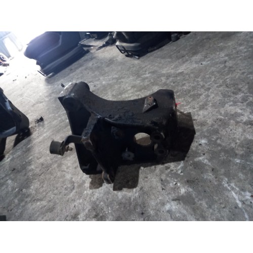 Кронштейн торсиона кабины Renault Premium DCI LH (678)-3