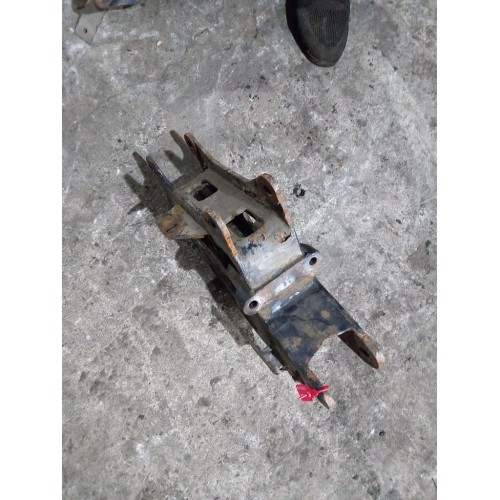 Кронштейн крепления торсиона кабины Renault Magnum MACK (002)-1