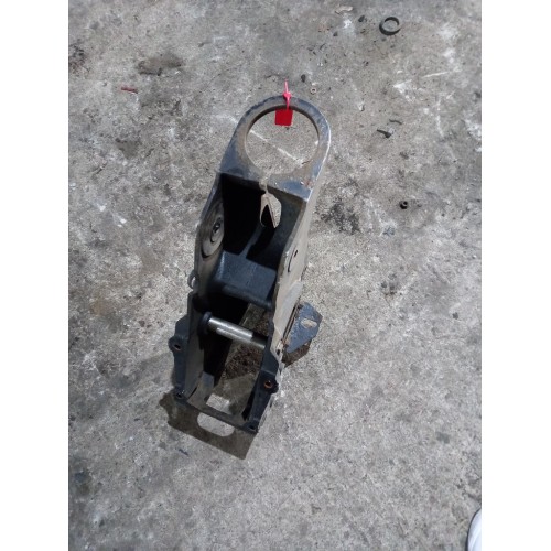 Кронштейн крепления торсиона кабины Renault Magnum DXI (005)-1