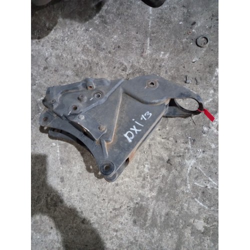 Кронштейн крепления торсиона кабины Renault Magnum DXI (007)