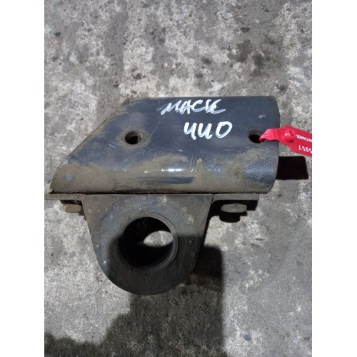 Кронштейн радиатора Renault Magnum MACK (057)