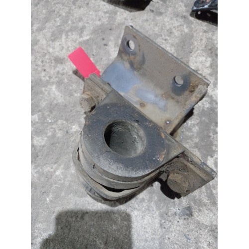 Кронштейн радиатора Renault Magnum MACK (057)-1