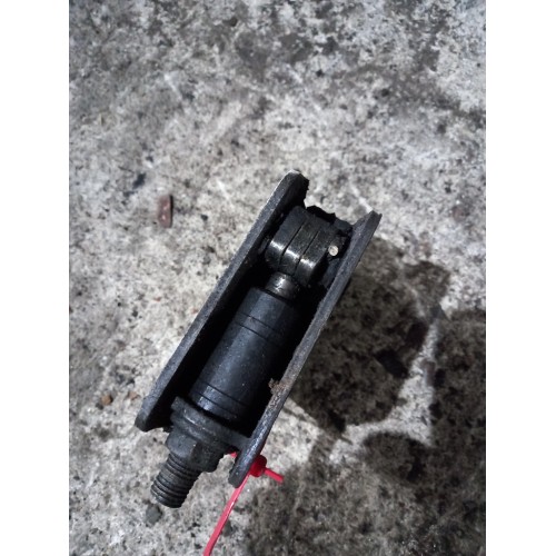 Замок кабины Renault Premium DXI (109)-2