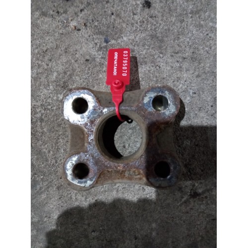 Кронштейн буксировочного крюка Renault Pr/Magnum (070)