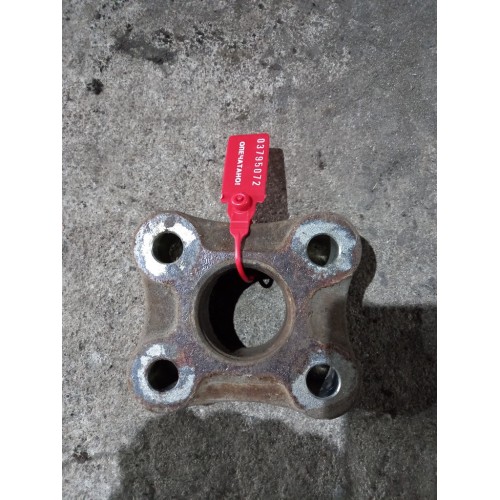 Кронштейн буксировочного крюка Renault Pr/Magnum (072)