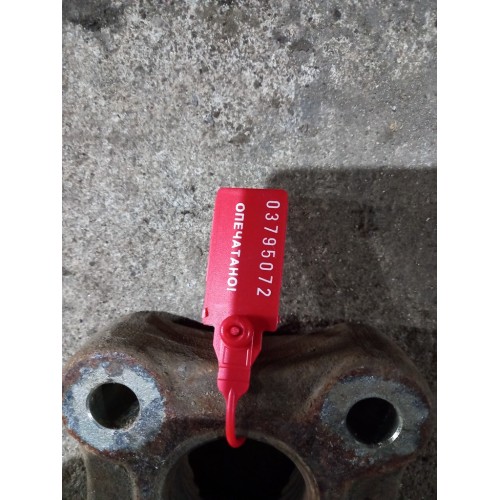 Кронштейн буксировочного крюка Renault Pr/Magnum (072)-1