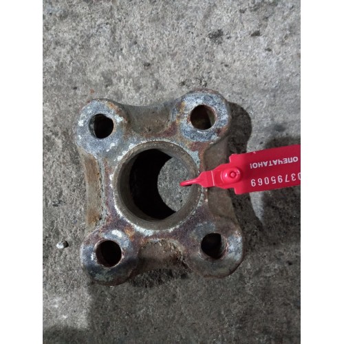 Кронштейн буксировочного крюка Renault Pr/Magnum (069)