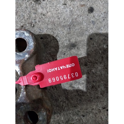 Кронштейн буксировочного крюка Renault Pr/Magnum (069)-1