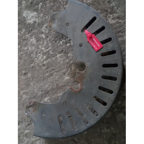 Пыльник тормозного диска Volvo (022)-1