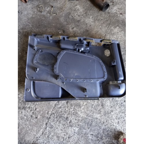 Обшивка (карта) двери Scania R 480 032962 RH деф. (793)-2