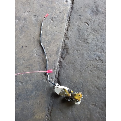 Замок двери Scania 5 R 480 032962 в сборе с доводчиком RH (674)