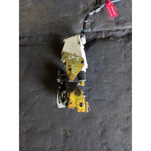 Замок двери Scania 5 R 480 032962 в сборе с доводчиком RH (674)-2