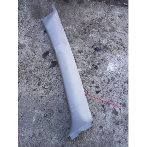 Накладка на стойку лобового стекла Renault Premium 037929 (салон) LH (957)