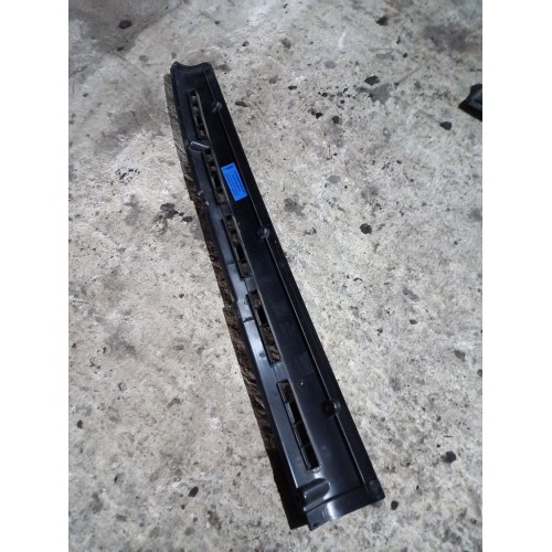 Накладка на торпедо (верхняя часть)(воздуховод лобового стекла) DAF XF 105 460 897340 LH (096)-1