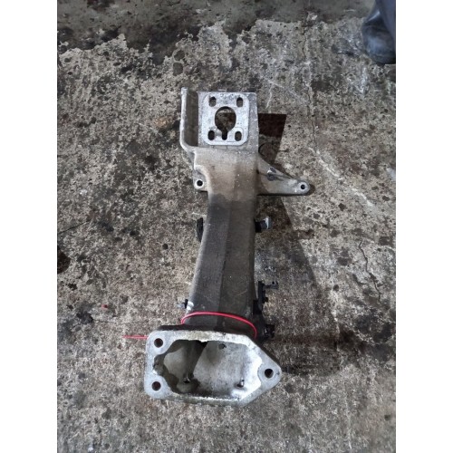 Кронштейн бампера Renault Pr DXI/DCI RH (156)-1