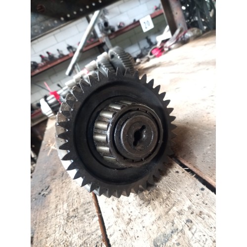 Промежуточный вал (промвал) Iveco (434) 16S151-4