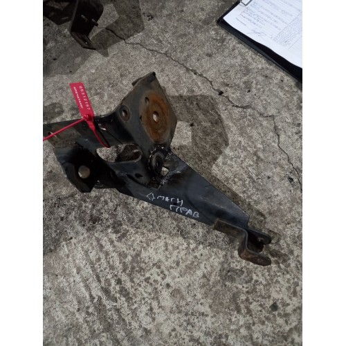 Кронштейн переднего амортизатора кабины Renault Magnum MACK RH (167)