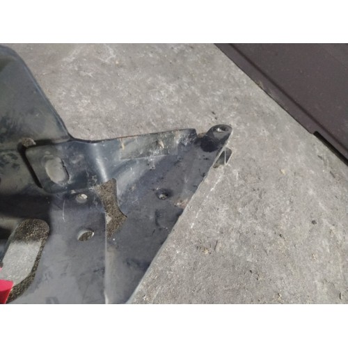 Кронштейн переднего амортизатора  кабины Renault Magnum MACK LH (168)-3