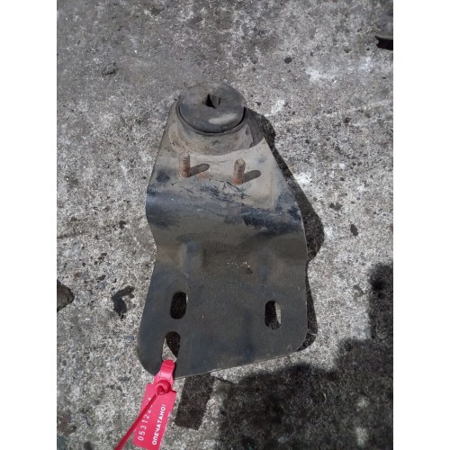 Кронштейн радиатора Renault Magnum (234)