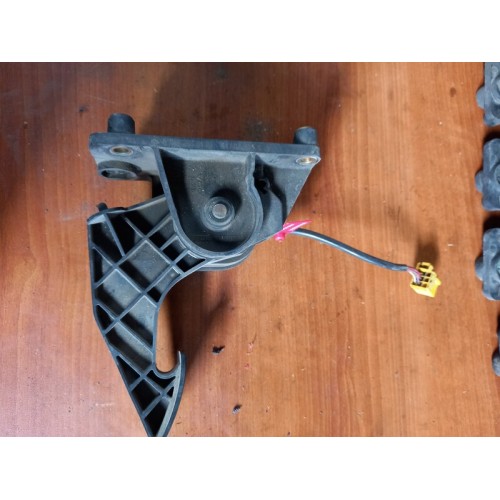 Педаль газа Mercedes Actros (957)-1