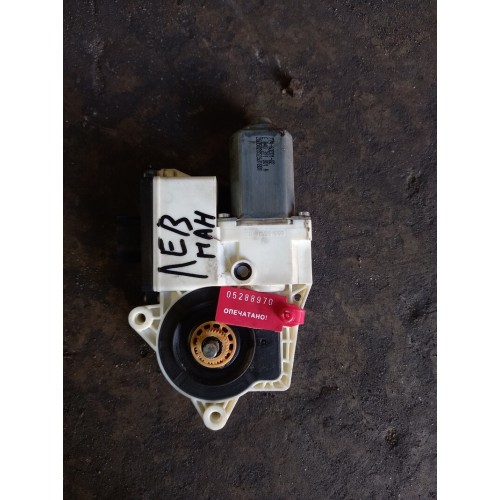 Моторчик стеклоподъемника MAN TGX LH (970)