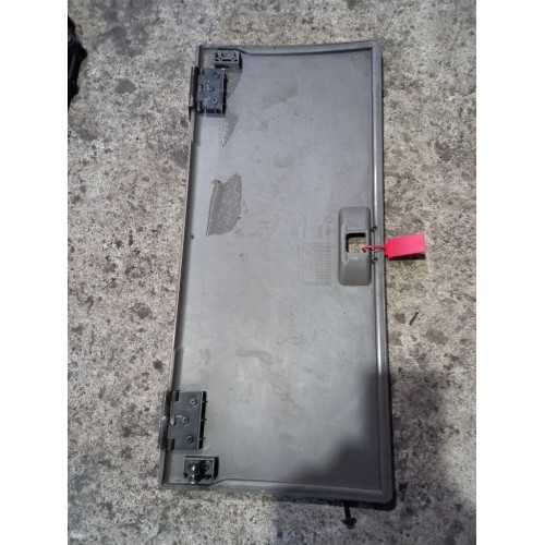 Крышка бардачка DAF XF 105 460 903913 боковая (303)-1