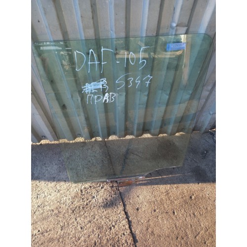 Стекло двери (основное) DAF 105 460 903913 RH (845)