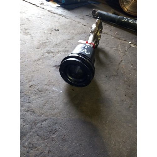 Шатун DAF 105 460 864727 в сборе с поршнем (844)-2