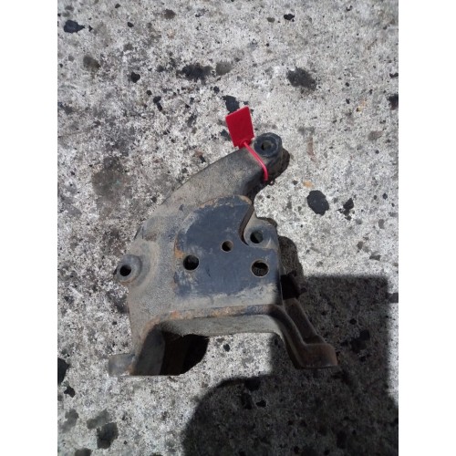 Кронштейн компрессора кондиционера Renault Premium DCI (122)-2