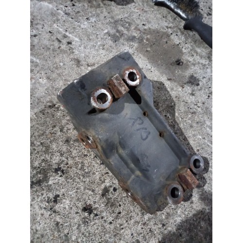 Кронштейн ролика натяжителя Renault DXI 13/Volvo D13 (174)-1