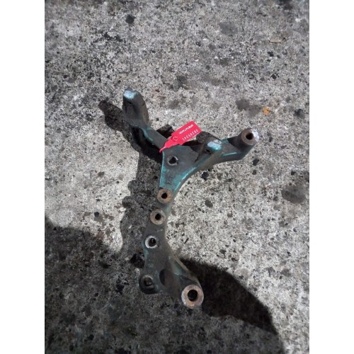 Кронштейн генератора Volvo D12С (043)