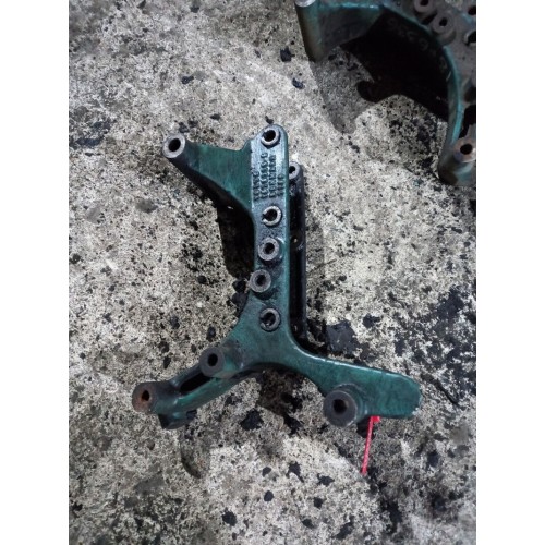 Кронштейн генератора Volvo D12А (044)