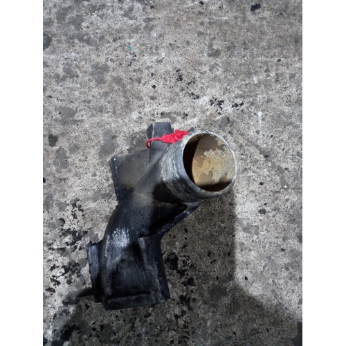 Фланец системы охлаждения Renault DXI 12/Volvo D12 (147)-2