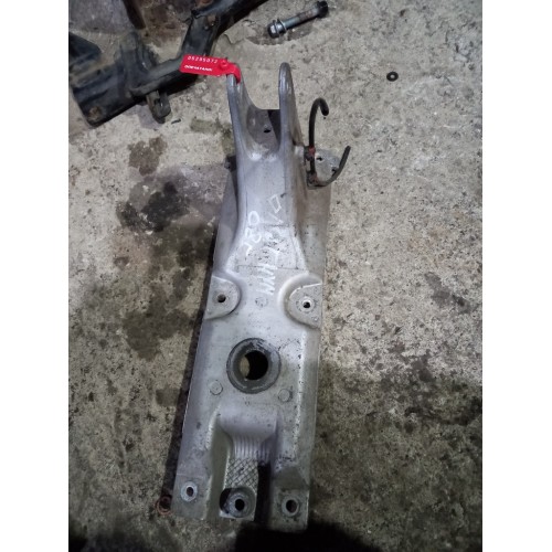 Кронштейн кабины Renault Magnum задний (072)