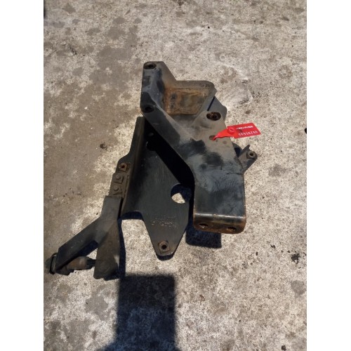 Кронштейн бачка ГУРа Scania R420 139094 (599)