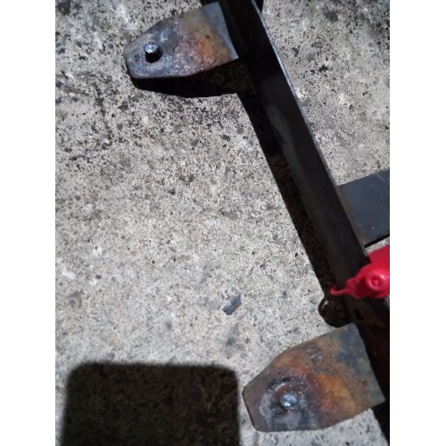 Кронштейн пыльника двигателя DAF 105 XF 460 914776 (628)-2