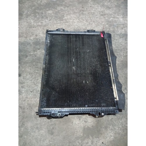 Радиатор основной Scania P340 626313 деф. (167)