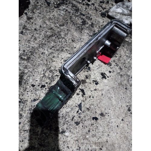 Крышка плиты двигателя (задняя верхняя) Volvo D12A (839)-1