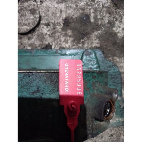 Крышка плиты двигателя (задняя верхняя) Volvo D13A/D13C (909)-4