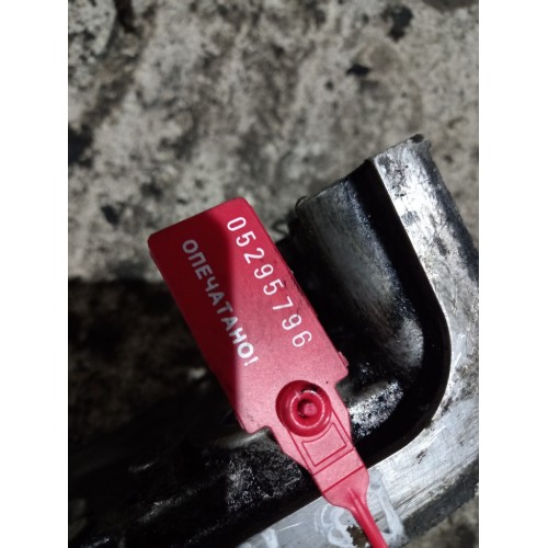 Крышка плиты двигателя (задняя верхняя) Volvo D12A (796)-3