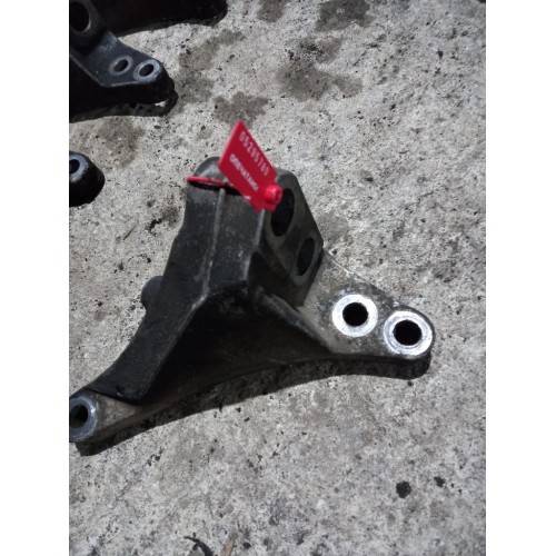 Кронштейн двигателя Volvo D13D/D13C/Renault Premium DXI 11 задний RH (780)-2