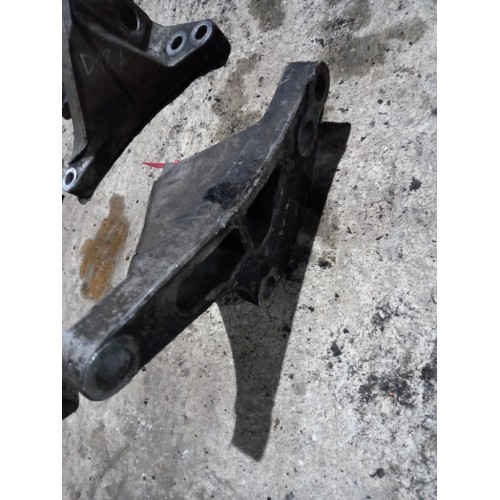 Кронштейн двигателя Volvo D13D/D13C/Renault Premium DXI 11 задний RH (762)-3