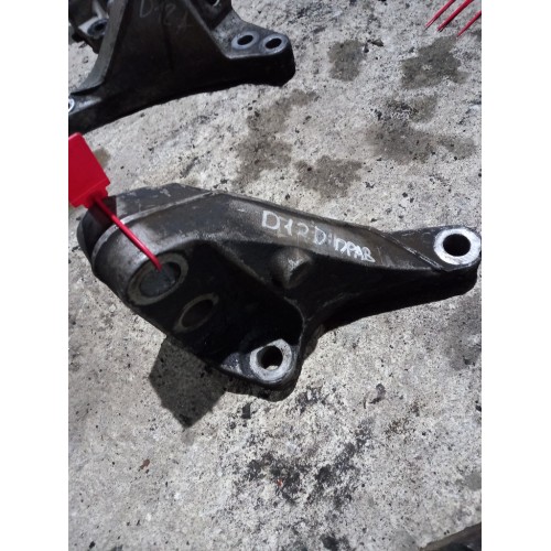 Кронштейн двигателя Volvo D13D/D13C/Renault Premium DXI 11 задний RH (762)-1