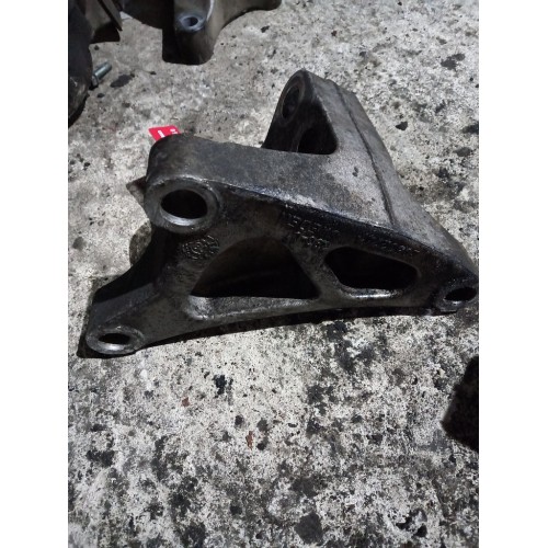 Кронштейн двигателя Volvo D13A/Renault Magnum DXI 13 LH (788)-1