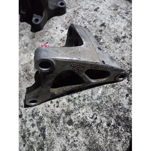 Кронштейн двигателя Volvo D13A/Renault Magnum DXI 13 LH (800)-1