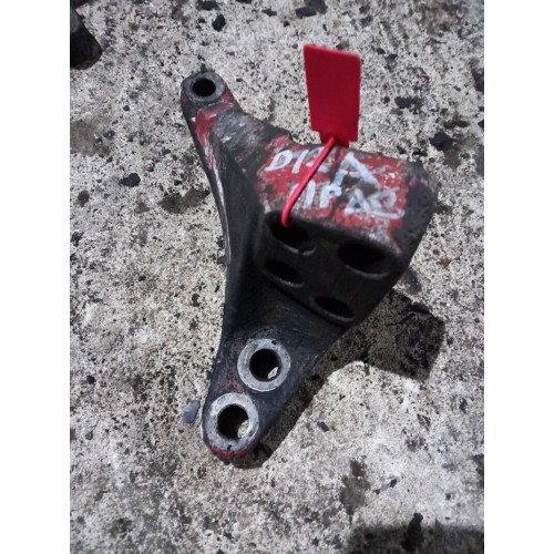 Кронштейн двигателя Volvo D12А RH (774)