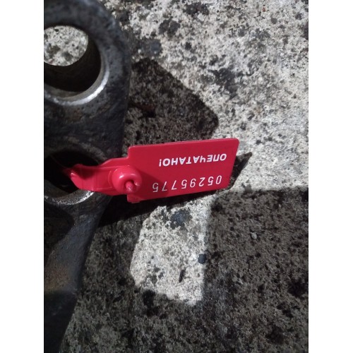 Кронштейн двигателя Volvo D12А RH (775)-2