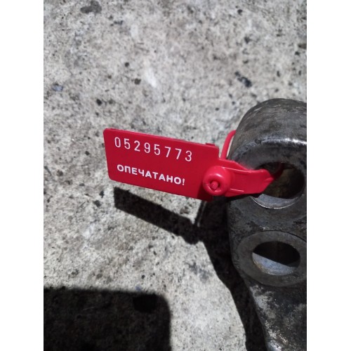 Кронштейн двигателя Volvo D12А LH (773)-2