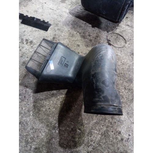 Патрубок воздушного фильтра Volvo FH 12 466203 лодочка (305)